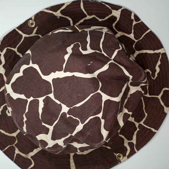 Funky Giraffe Print Bucket Hat